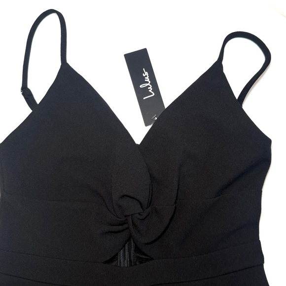Lulu’s NWT All About The Love Twist Cutout Skater Mini Party Dress Size S - Picture 6 of 8